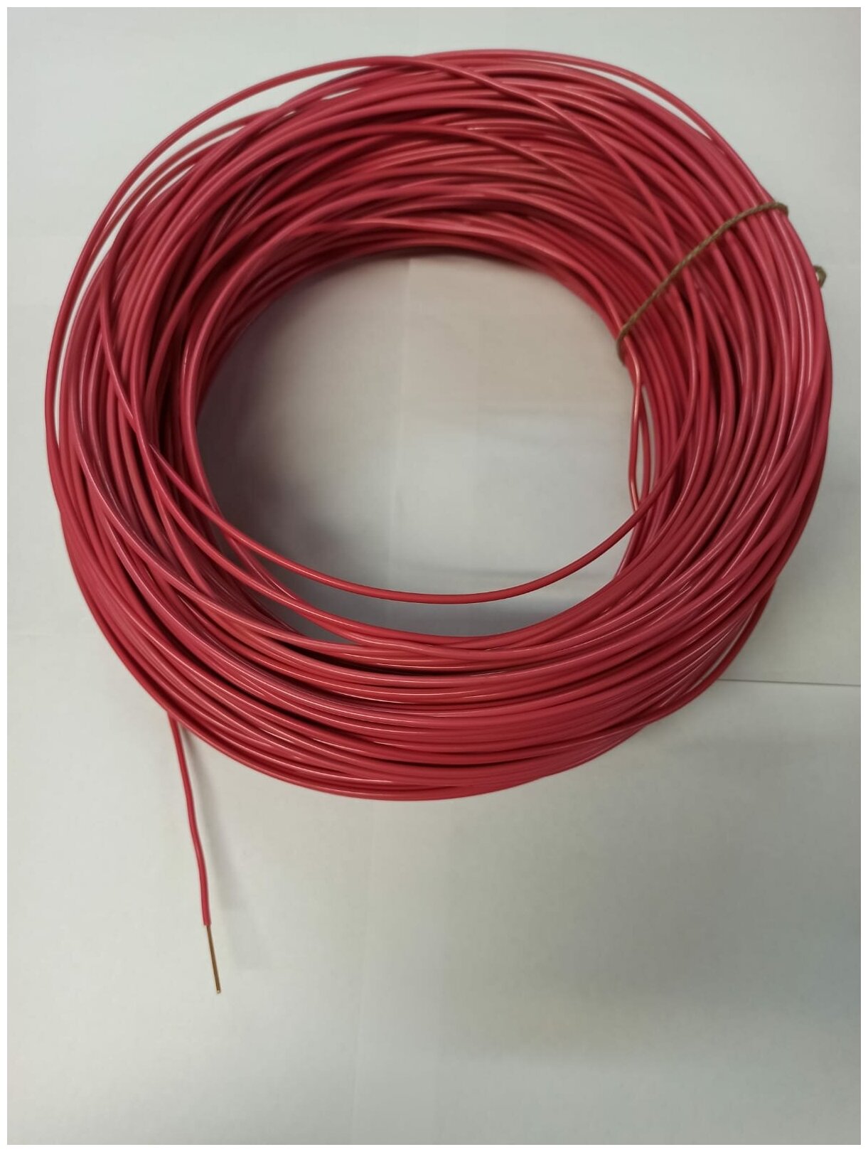 Провод однопроволочный ПУВ ПВ1 1х2,5 красный(смотка из 10 м) - фотография № 2