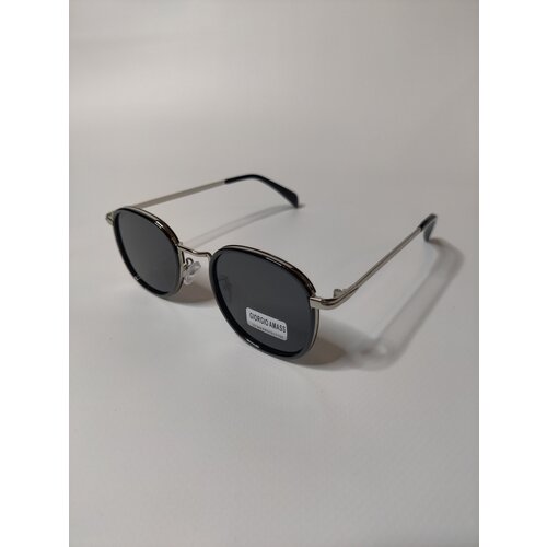 фото Солнцезащитные очки тренд дизайн 2023 черный thompson