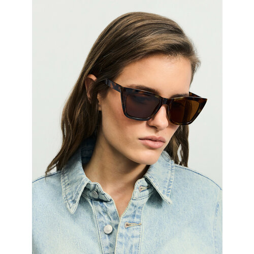 Солнцезащитные очки Zarina коричневый принт 705₽