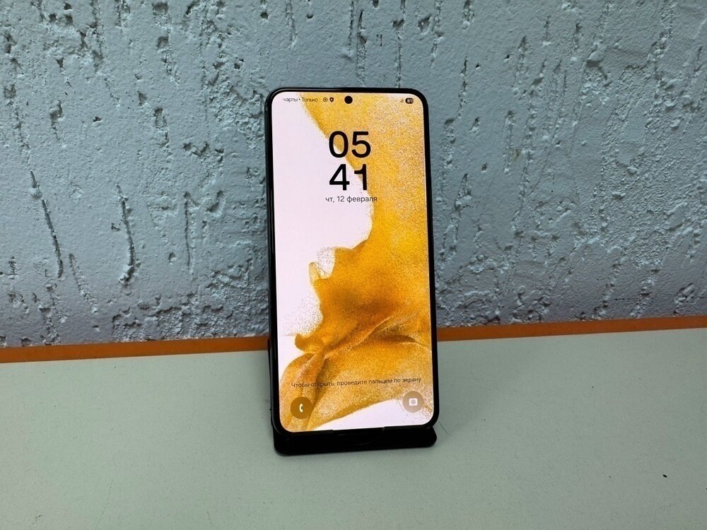 Смартфон с камерой Samsung, Смартфон Samsung Galaxy S22 8/256 ГБ, SIM, черный (Black), Б/у, уценка