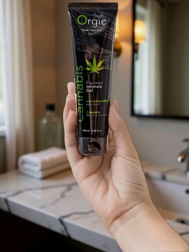 Изображение товара Интимный лубрикант ORGIE LUBE TUBE, водная основа, со вкусом конопли, 100 мл