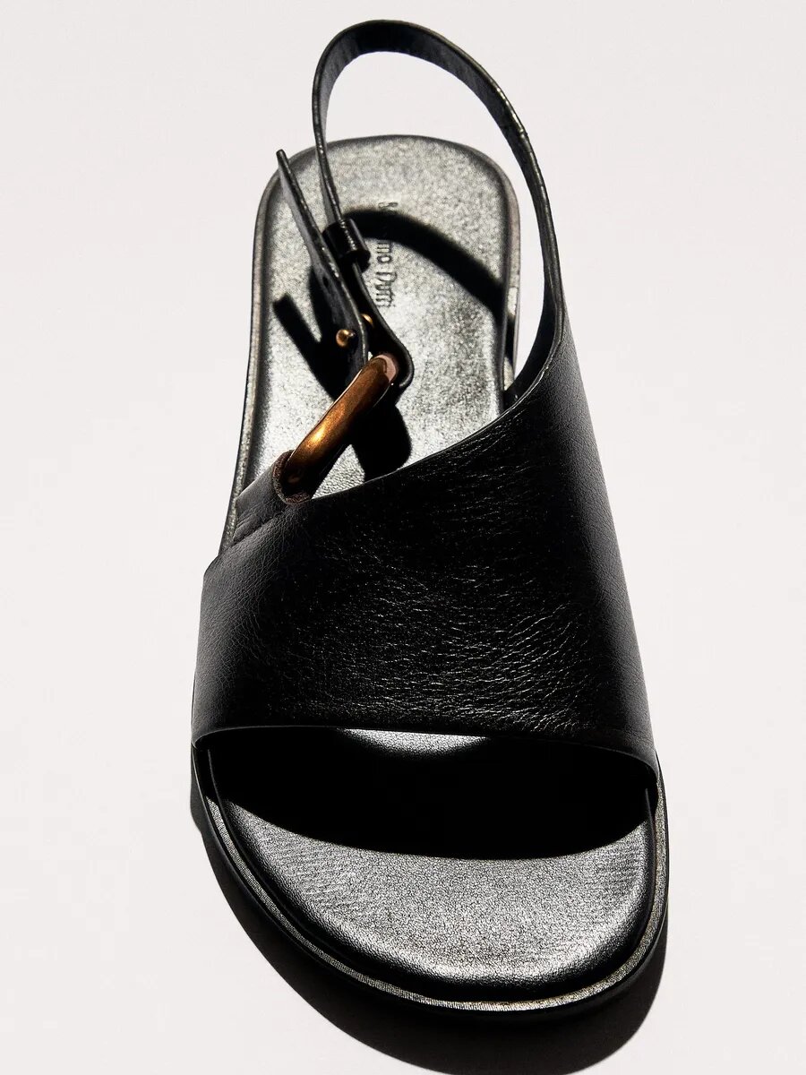 Сандалии Осень-зима 2024