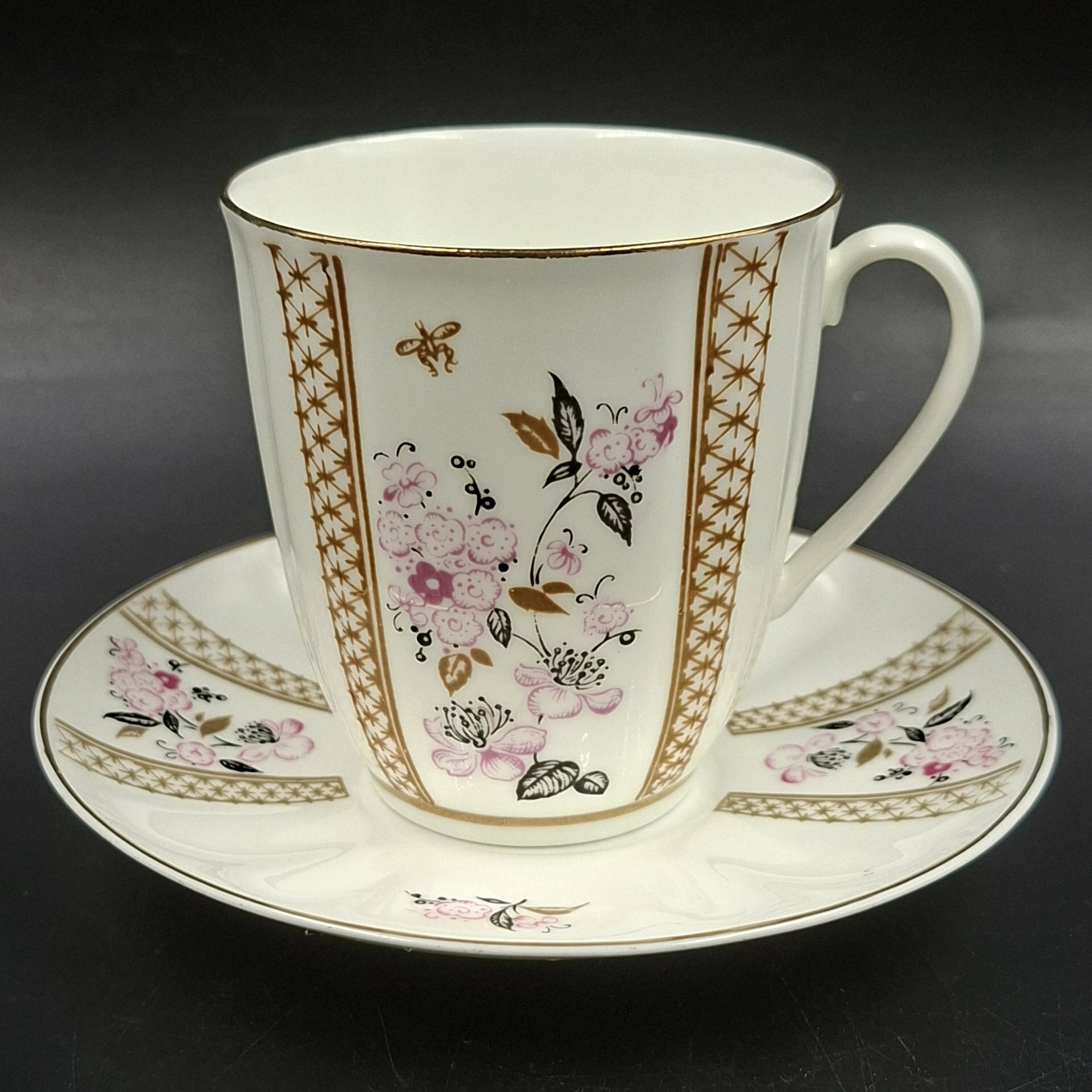 Пара кофейная "Яблоневый цвет", форма "Ветерок" (автор формы Т. С. Линчевская)