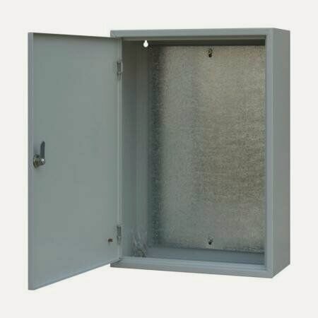 Изображение товара Щит с монтажной панелью ЩМП 650х500х220 настен с зам. металл сер IP54 крзми
