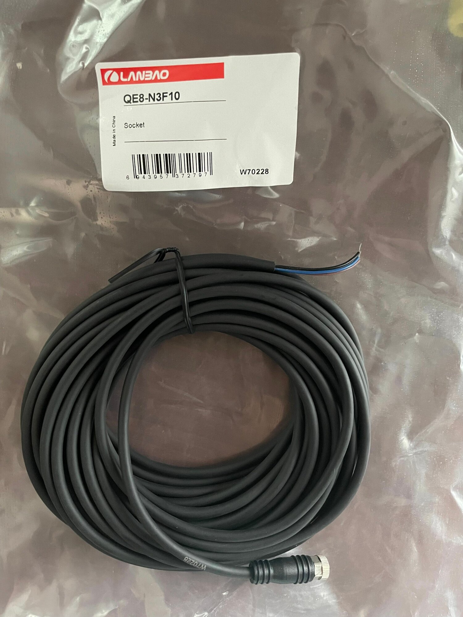 QE8-N3F10 провод 10 м с разъемом М8 (m8) 3 pin прямой. LANBAO — фото 1