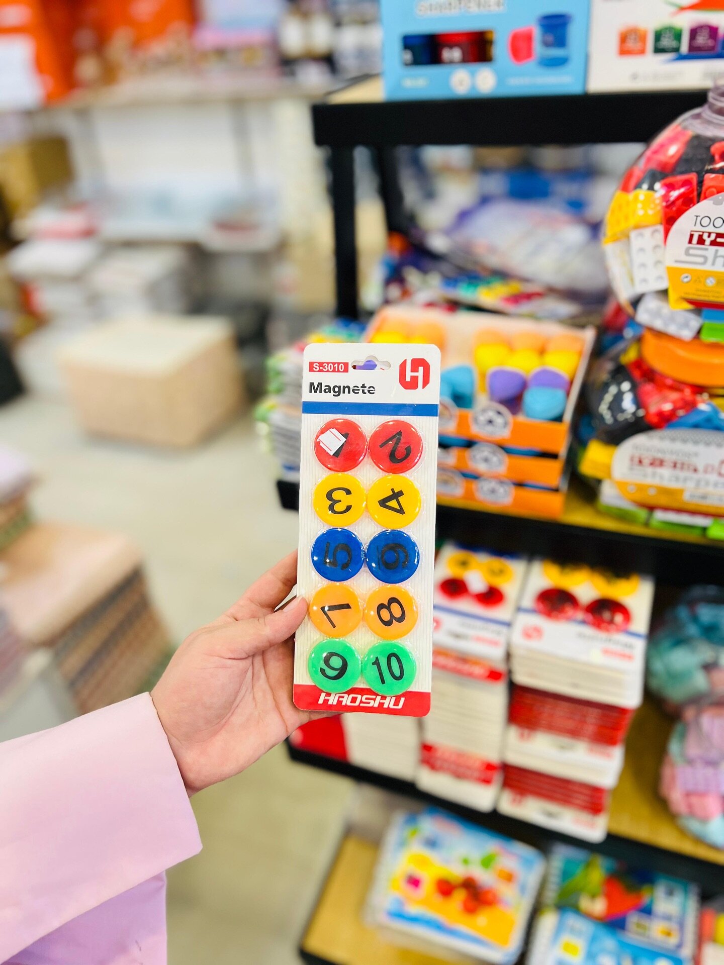 Набор магнитов, для холодильника и доски, пластик, диаметр 30мм, 10шт — фото 1