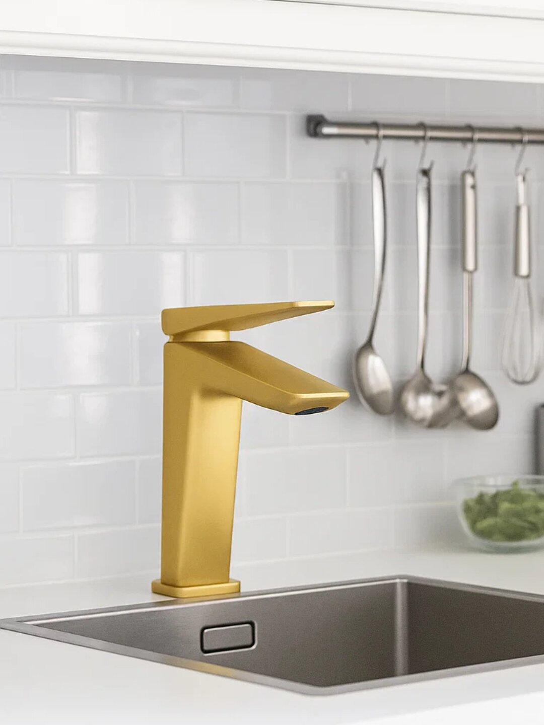 Смеситель для умывальника