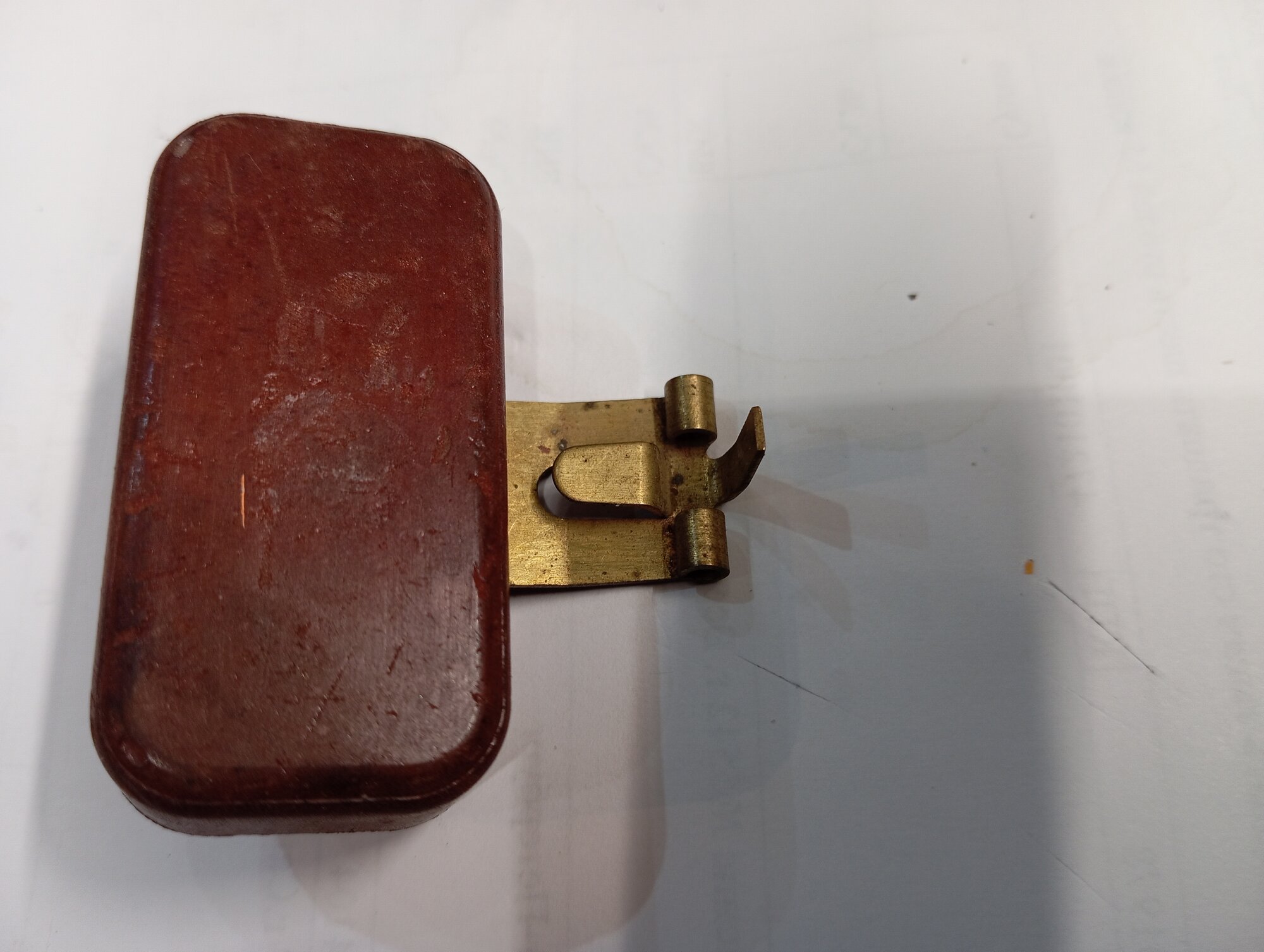 Поплавок карбюратора ваз 2101-07. ваз2121. дааз. — фото 1