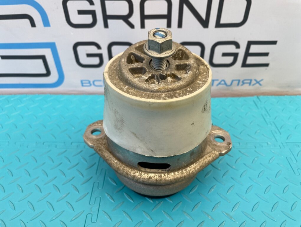 Подушка двигателя Volkswagen Touareg 2012 7P5 CGRA 3.6 OEM 7P6199131