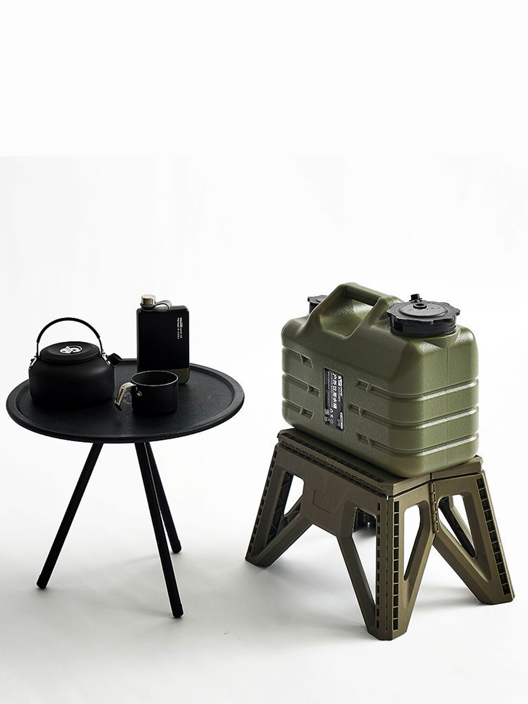 Пластиковый складной стул — фото 1