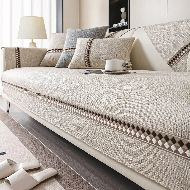 Чехол на мебель для дивана 160 см х 110см