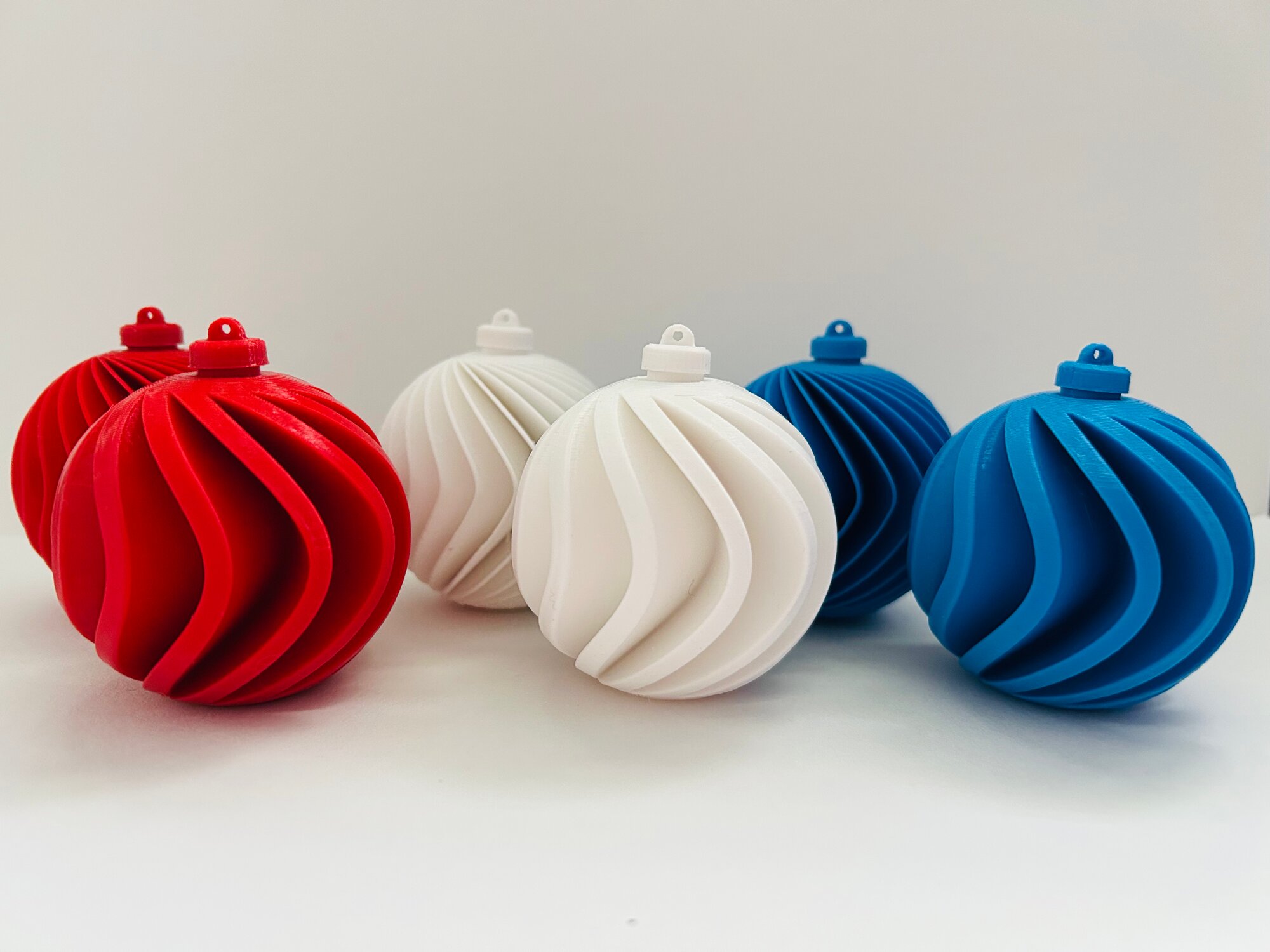 3D Ёлочные шары PETG (набор 6 шт.)- белый красный синий 5 см