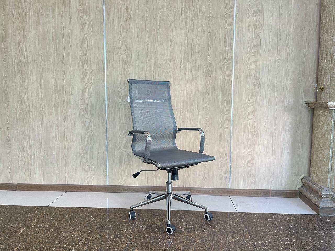 Идеальное, удобное и красивое кресло для дома и работы Model 572-H Grey