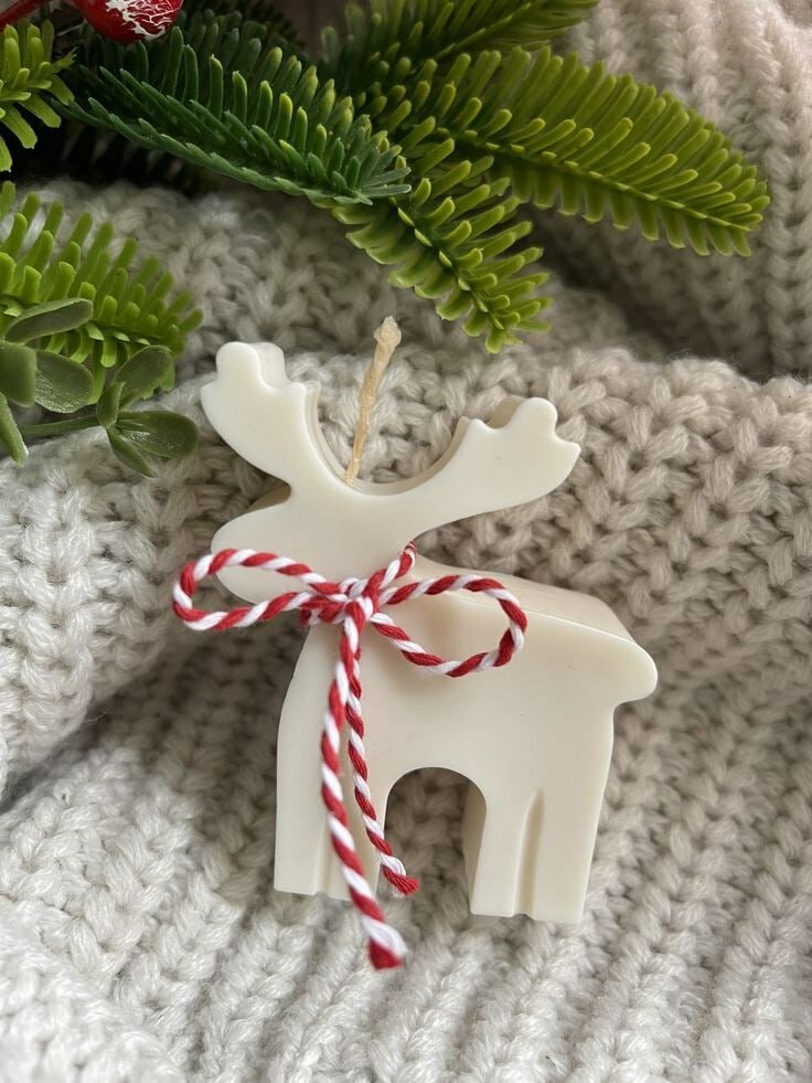 Арома-свеча Savdo, "Зимний олень", фигурная, ручная работа, соевый воск — фото 1