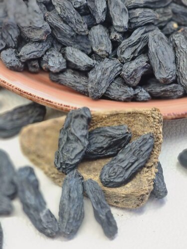 Изображение товара Изюм гигант без хвостика черный