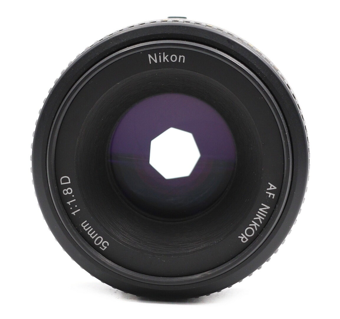 Объектив цифровой Nikon 50mm f/1.8D AF Nikkor — фото 1
