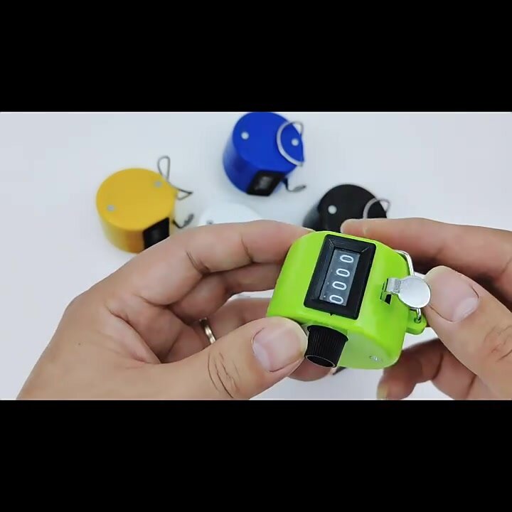 Ручной пластиковый счетчик кликер, механический, счет 0-9999 — фото 1