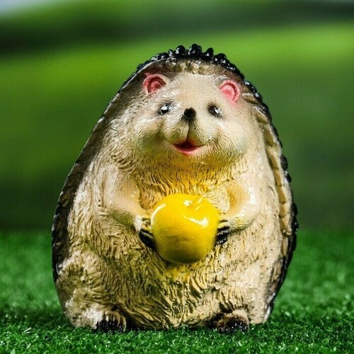 Садовая фигура Ёжик с яблоком 15см 1668₽