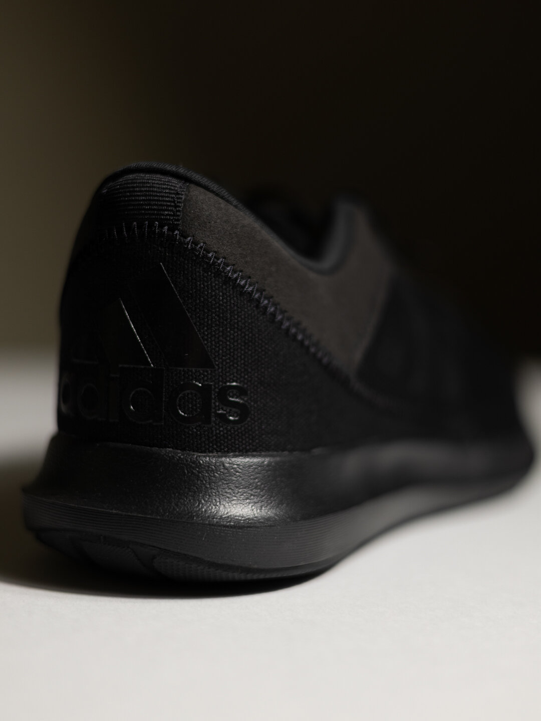 Кроссовки adidas Coreracer, полнота F, размер 42 EU, black — фото 1