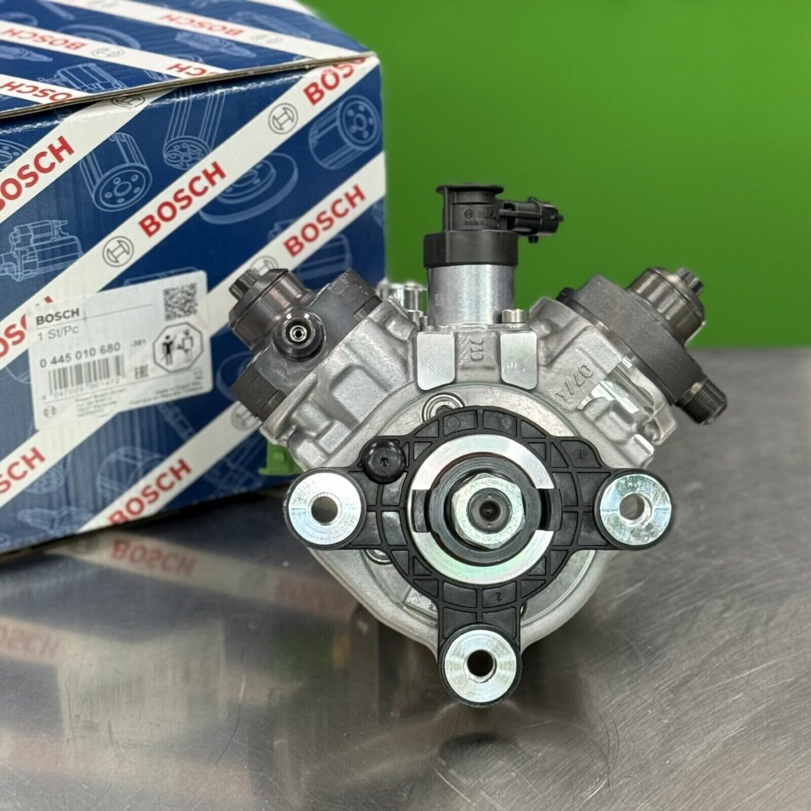Топливный насос высокого давления bosch новый для volvo marine d5204t 30777346 31216724 36002503