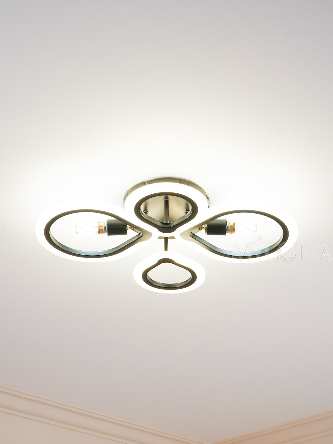 Люстра потолочная LED, с пультом управления, 3 режима освещения, с патронами под лампы