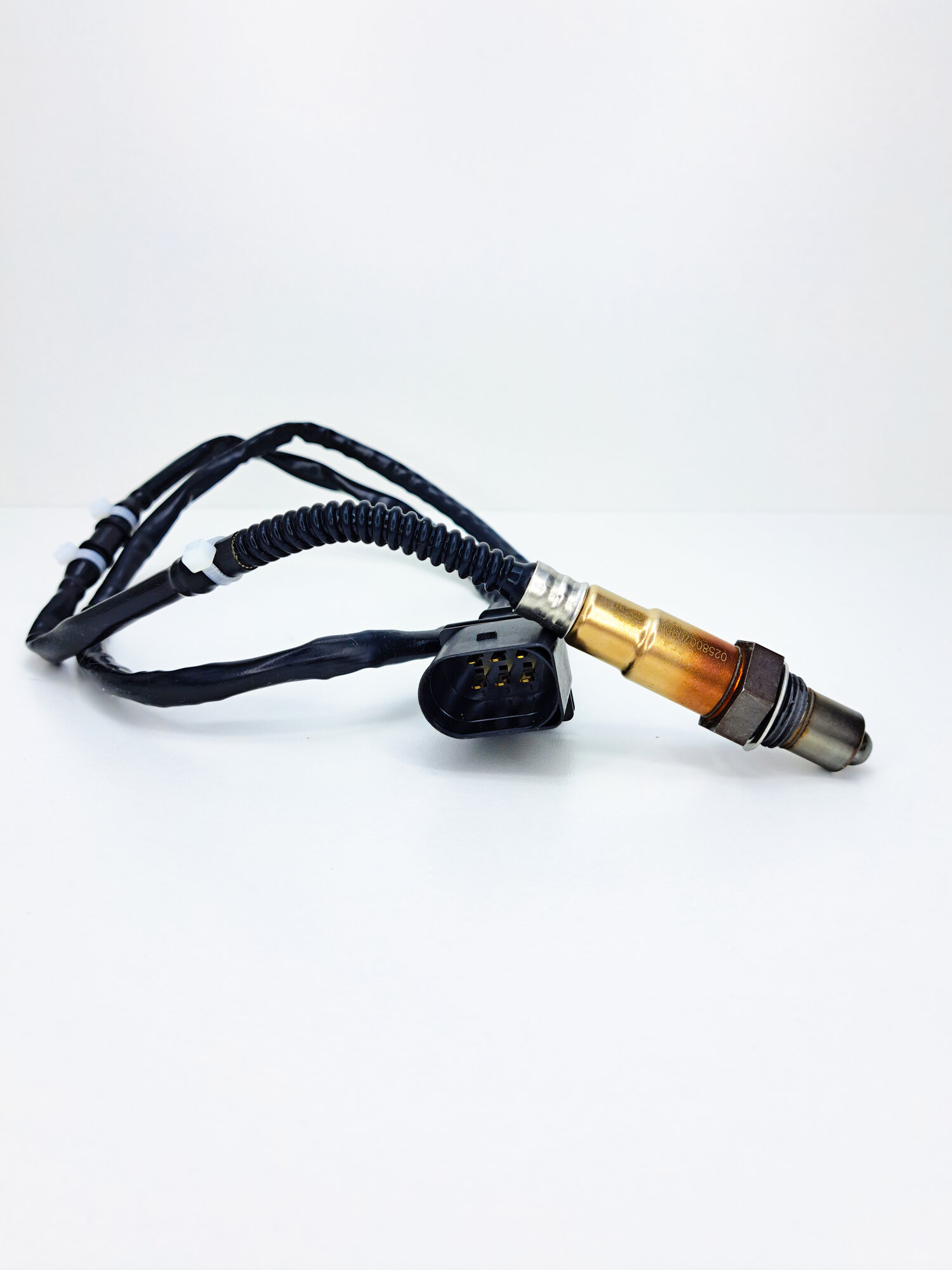 Датчик кислорода для Audi A3, A4 B5-B7, A6 C5, A8 4E / Skoda Octavia, SuperB / VW Golf-4, Bora, Passat B5, Jetta-4 — фото 1