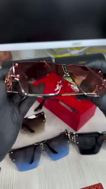 Солнцезащитные очки Cartier, красный, голубой, черный — фото 1