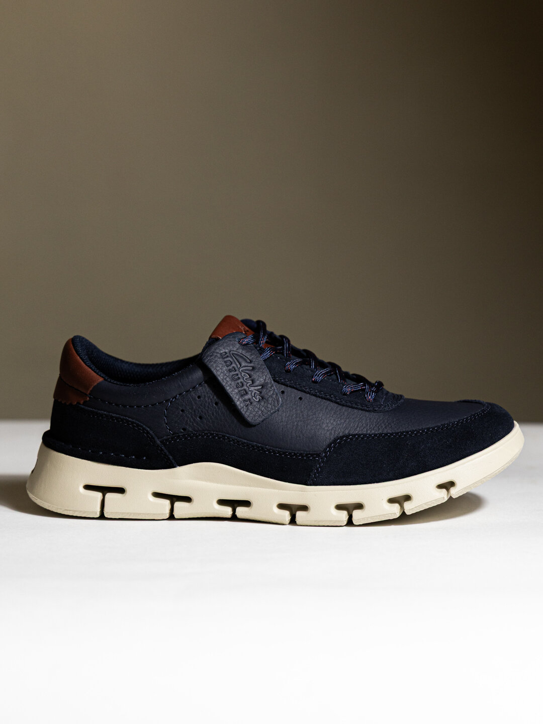 Кроссовки 999