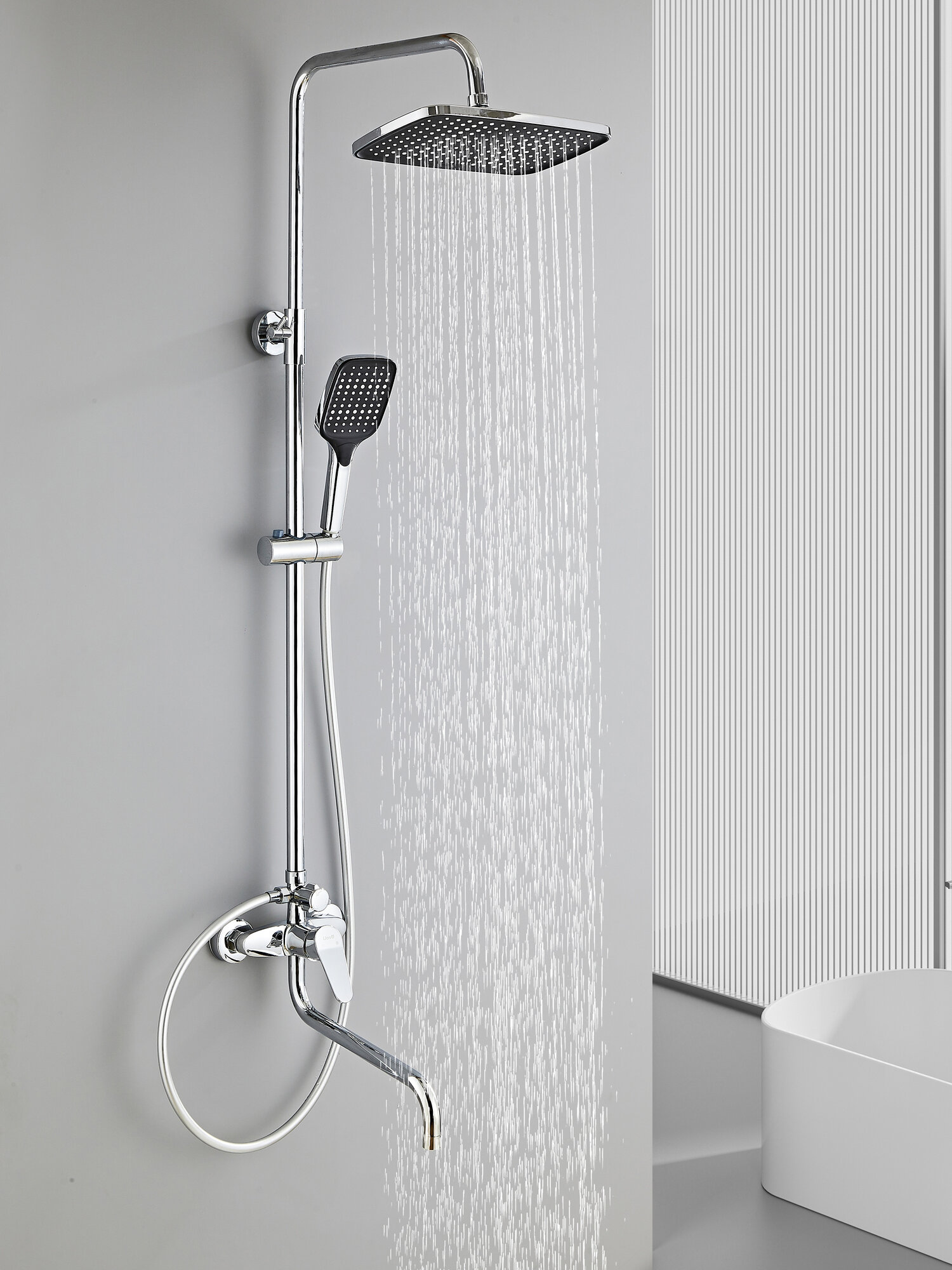 Душевая система для ванной с верхним и ручным душем и удобным настенным смесителем