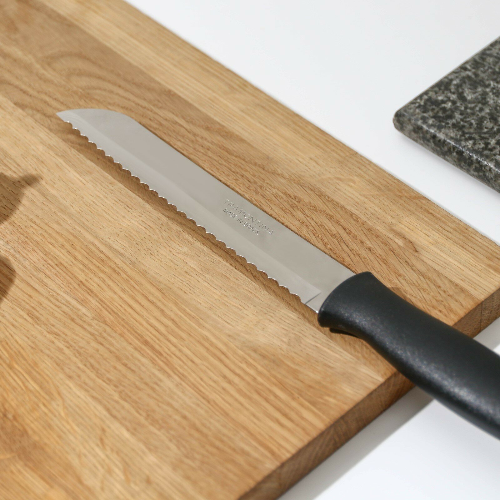 Tramontina Нож кухонный для хлеба Athus, лезвие 17,5 см, сталь AISI 420 - фотография № 4