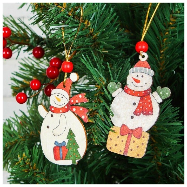 Подвеска новогодняя «Снеговик с подарочками», микс