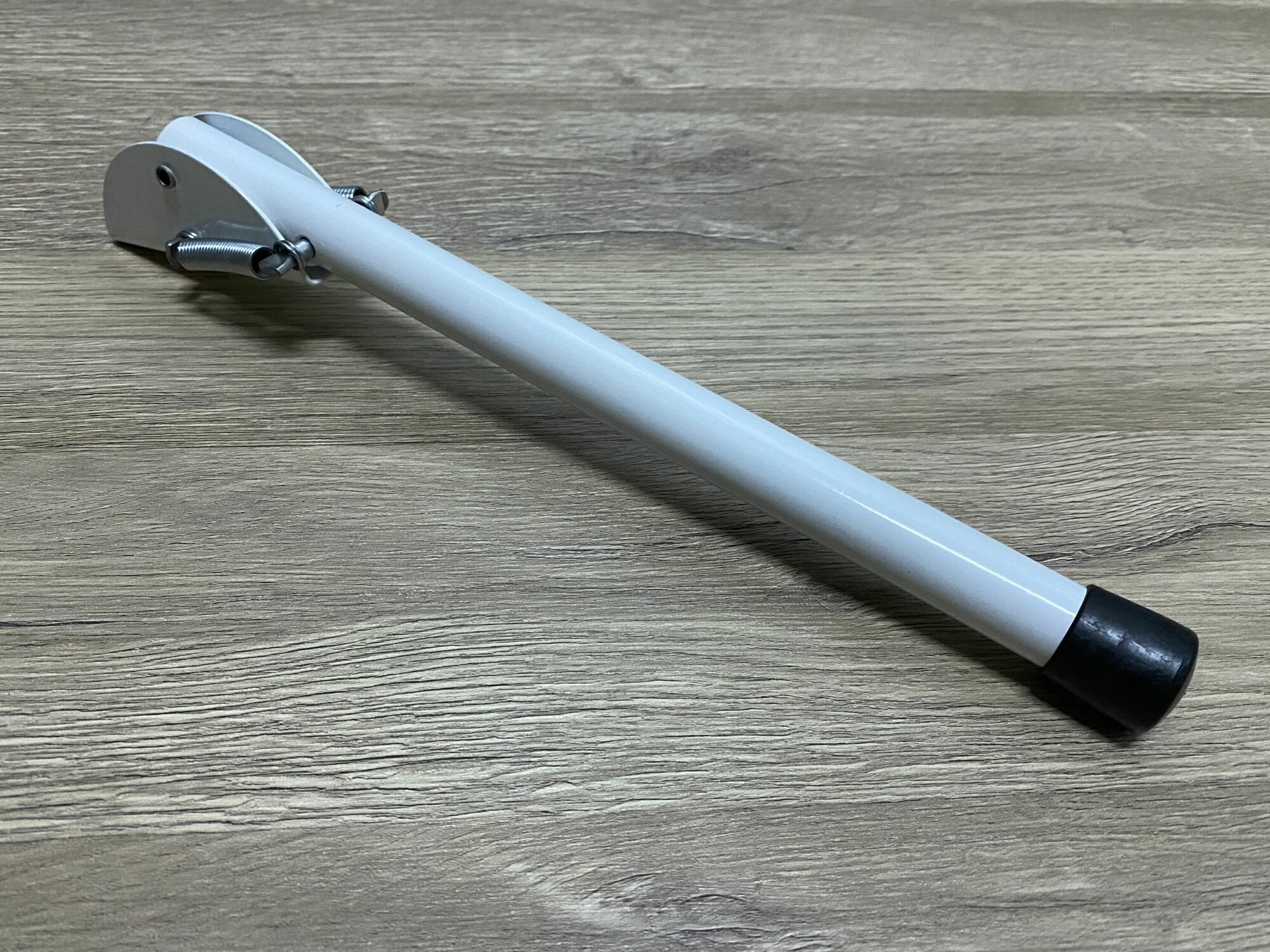 фото Упор для ворот откидной d20*300мм Белый