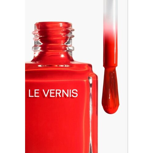 Chanel Лак для ногтей Le Vernis 147 Incendiaire