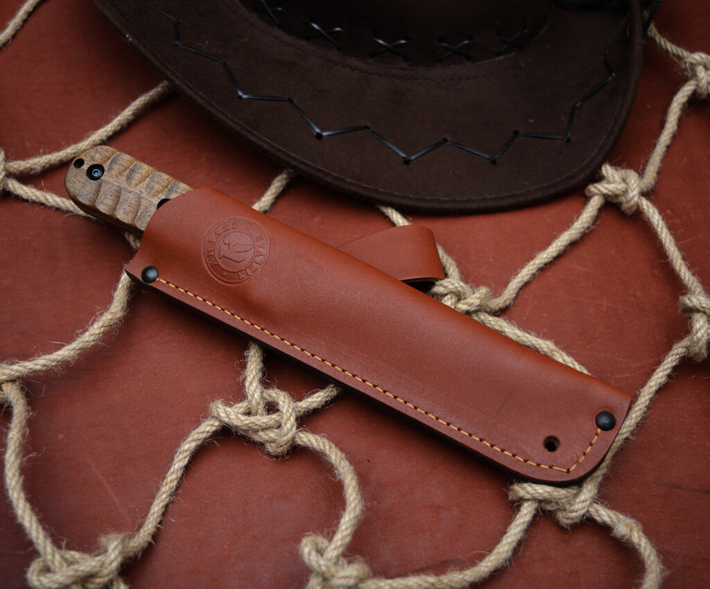 Кизлярский нож разделочный  Кефарт   сталь AUS 8  рукоять орех 