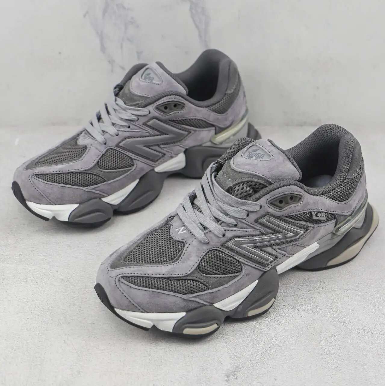 Кроссовки New Balance New Balance 9060, полнота 4 (RU)/ на узкую и среднюю стопу, размер 40, gray — фото 1