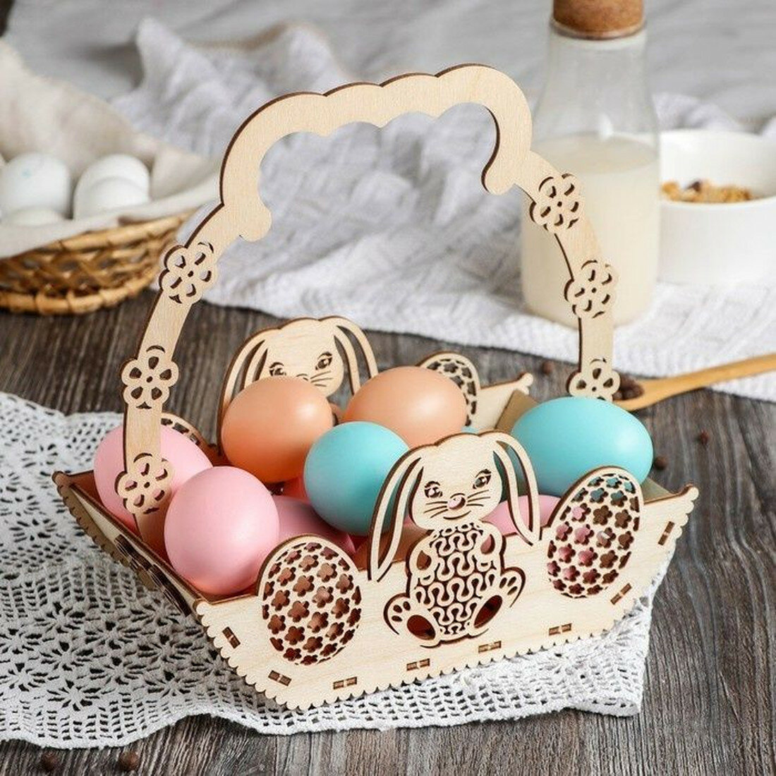Корзина деревянная для пасхальных яиц с зайчиком, цвет бежевый
