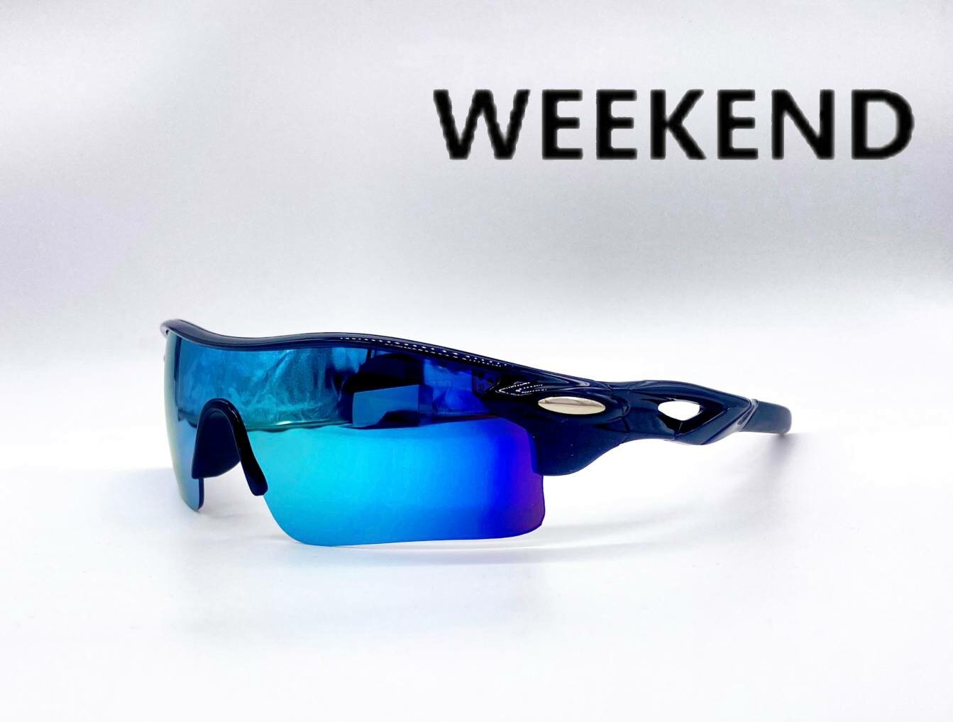 Солнцезащитные очки Weekend