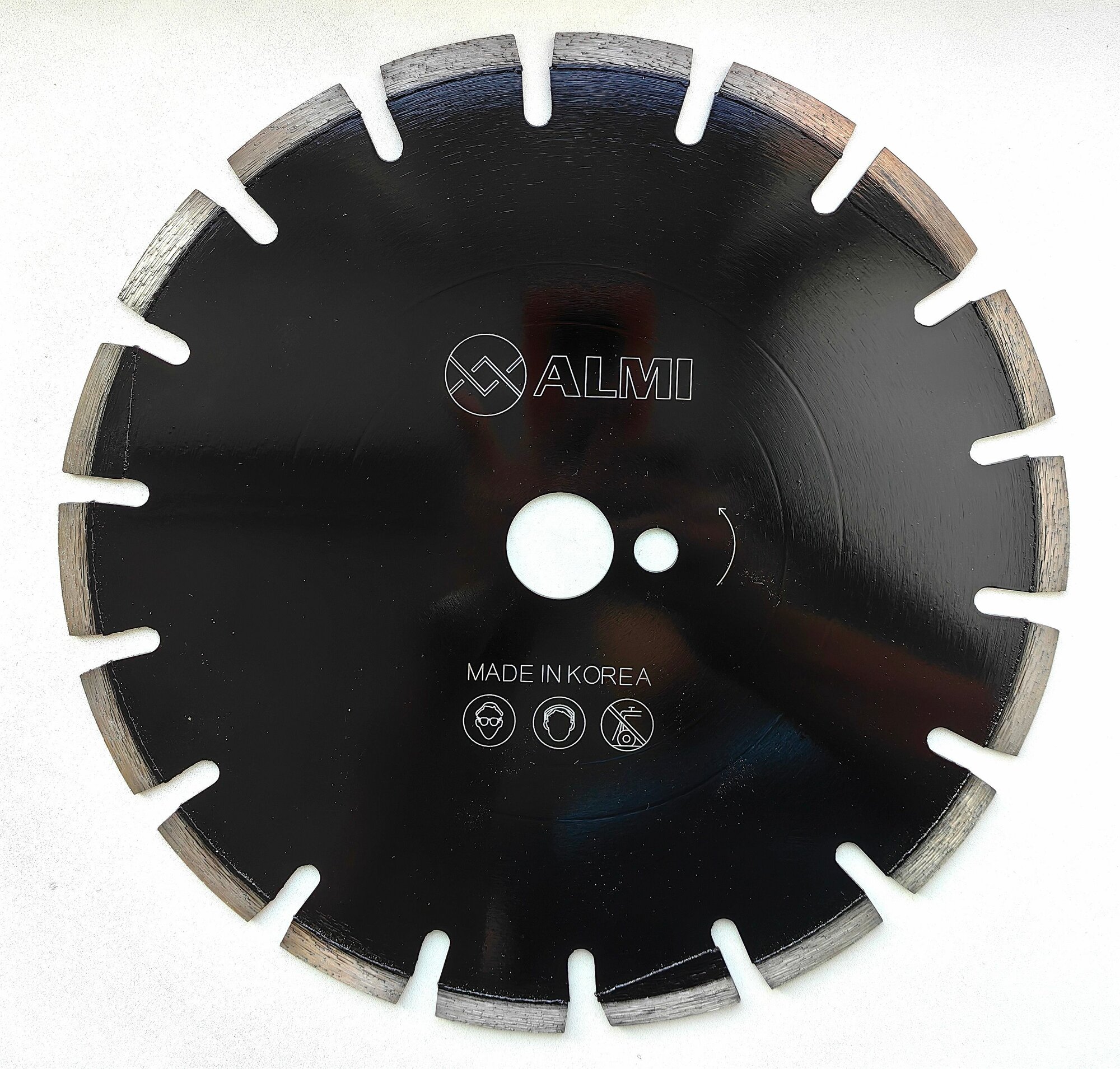 Сегментный лазерный диск (LWSB-Wedge) 300D-40L-2.8T-10W-25.4/32Н PRE