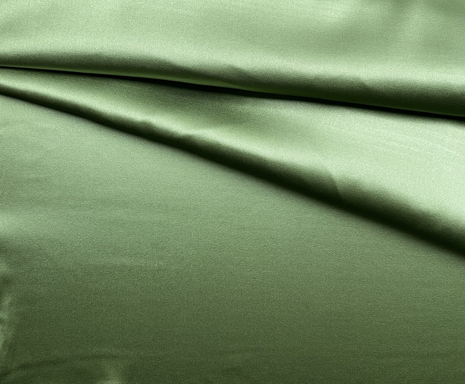 Ткань Шёлк зеленого цвета 46772