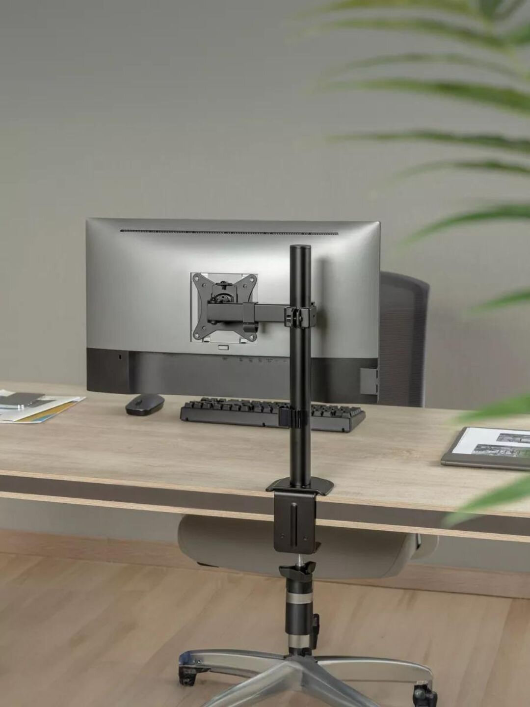 Кронштейн FL-dm001db, для мониторов, черный, 13"-32", металл