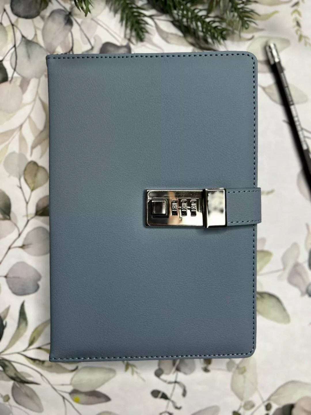 Блокнот Savdo Belgisi "Цветы", A5, на кнопке, сменная обложка