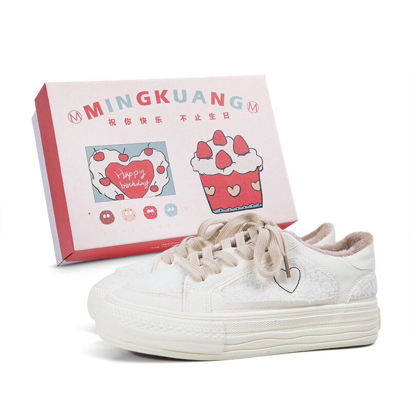 Кроссовки MINGKUANG