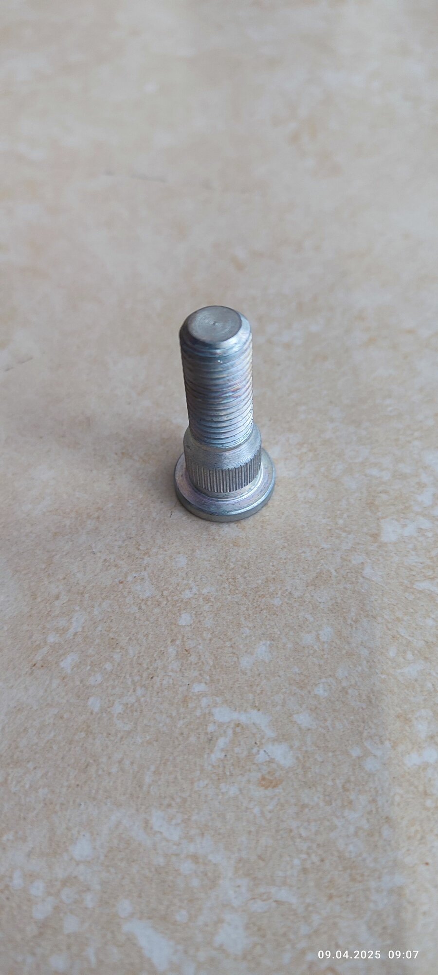 Шпилька СЗ 370-02, оцинк. JU122810