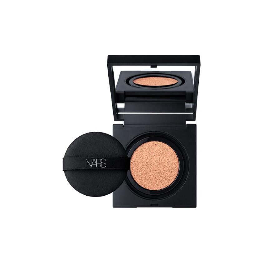 Тональный крем NARS