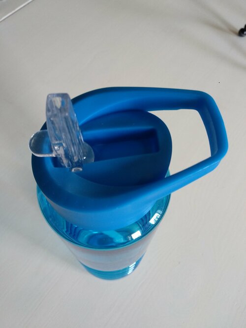 Бутылка для воды цвет синий _650мл.