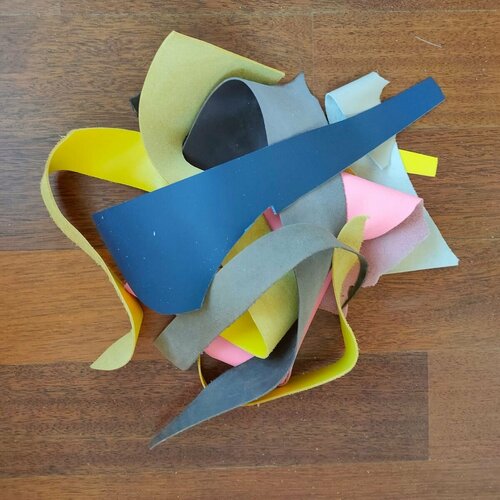 Натуральная кожа производства Monpel Italia лоскут цветной, 1 кг