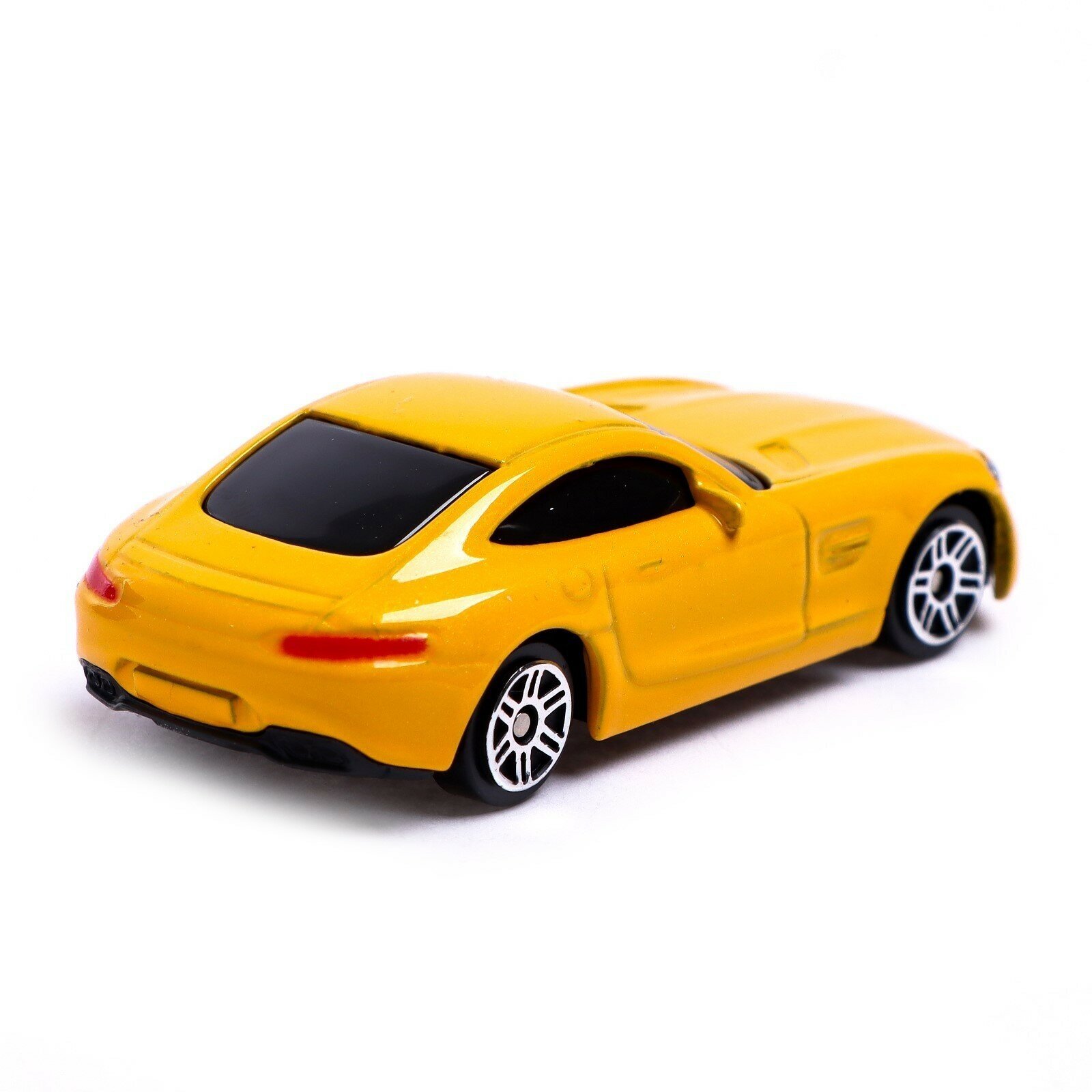 Машина металлическая MERCEDES-AMG GT S, 1:64, цвет жёлтый - фотография № 3