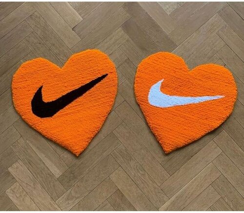 Тафтинговый ковер Nike на стену / пол 100х100 см