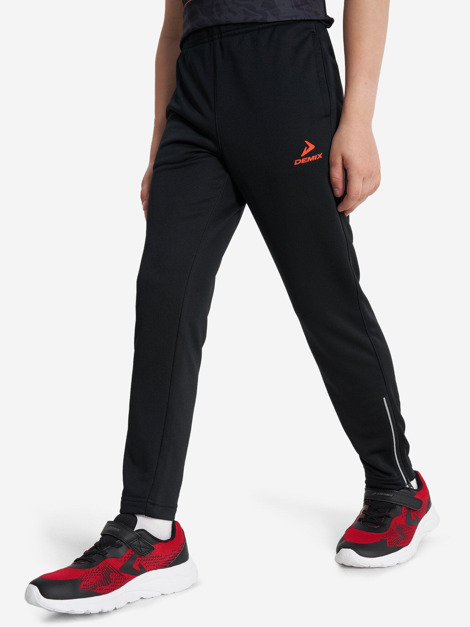 фото Брюки для мальчиков Demix черный, RUS: 134/140, Ориг: 134-140