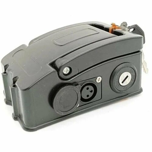 Крышка аккумулятора электровелосипеда с разъемами и замком 2395₽